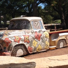 BOSC MOSIAC TRUCK